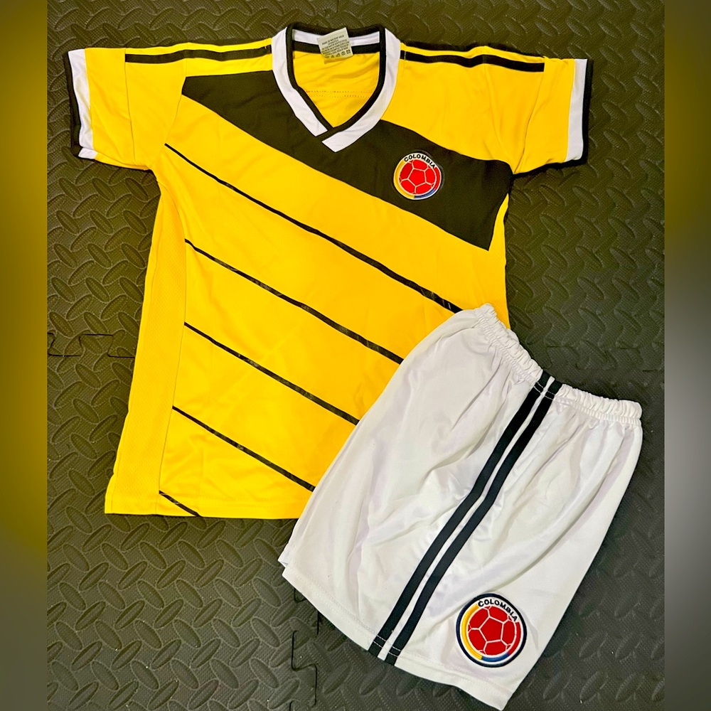 Colombia home kids jersey with James #10